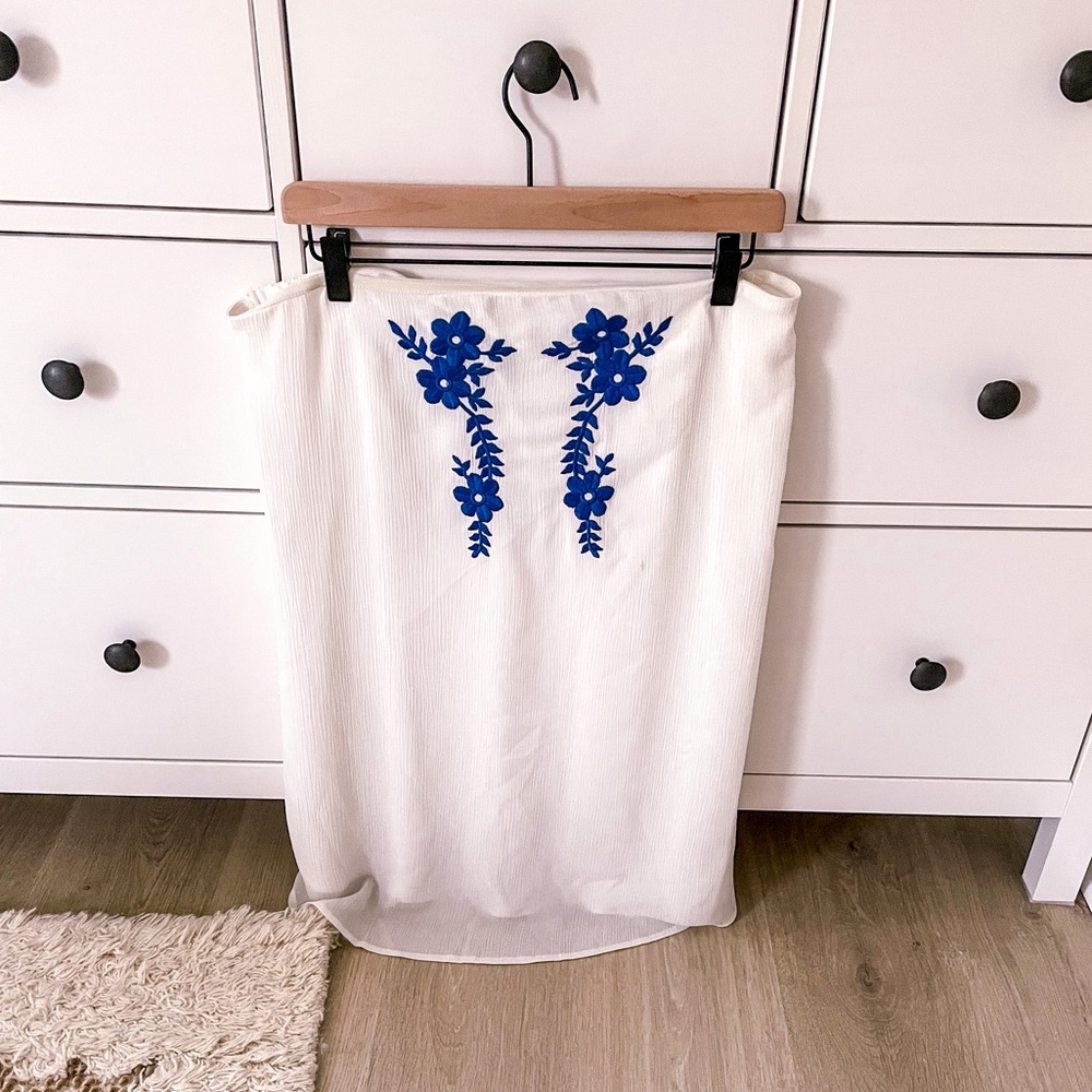 CRYSTA WHITE EMBROIDERED MINI DRESS
LULUS